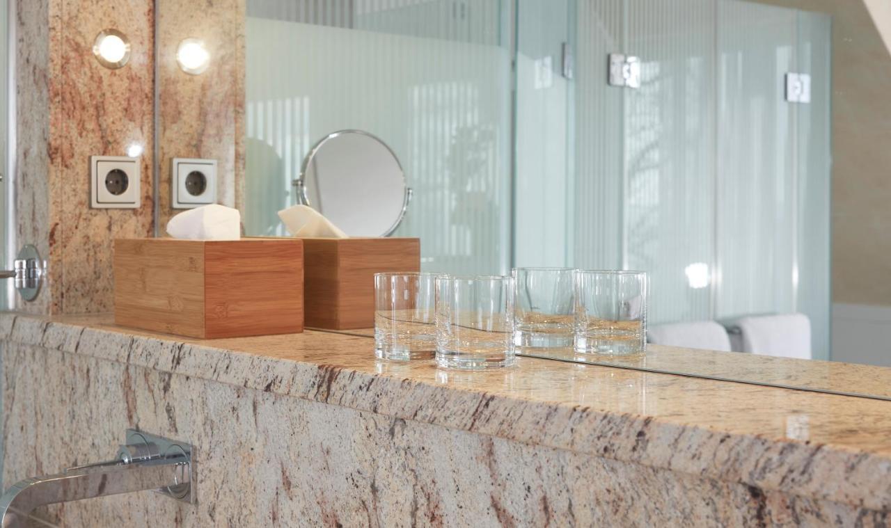 Kluet Hotel Хамелн Екстериор снимка